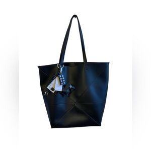 Moda Luxe “Lauren Tote” Black Vegan Leather with Pouch - NWT ***